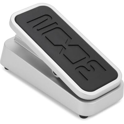 Zoom FP02M Expression Pedal – realtime controle voor volume, wah, pitch, modulatie, reverb en effecten bij gitaar- en basopstellingen, metalen behuizing, zilverzwart Zoom FP02M Expression Pedal – realtime controle voor volume, wah, pitch, modulatie, reverb en effecten bij gitaar- en basopstellingen, metalen behuizing, zilverzwart