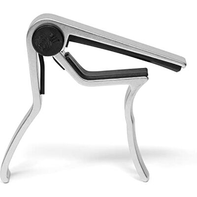 Tiger GACAPO2 Capo voor Gitaar Chroom Triggercapo met één hand voor akoestische, klassieke en elektrische gitaar, eenvoudige bediening, stabiele chromen uitvoering Tiger GACAPO2 Capo voor Gitaar Chroom Triggercapo met één hand voor akoestische, klassieke en elektrische gitaar, eenvoudige bediening, stabiele chromen uitvoering
