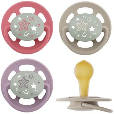 nip Cherry Green Night vanaf 6 maanden 4-pack Stijlvriendelijke, tandvriendelijke babyfopspeen met lichtgevende knop. Duurzame fopspeen gemaakt van natuurlijke grondstoffen, paars/rood nip Cherry Green Night vanaf 6 maanden 4-pack Stijlvriendelijke, tandvriendelijke babyfopspeen met lichtgevende knop. Duurzame fopspeen gemaakt van natuurlijke grondstoffen, paars/rood