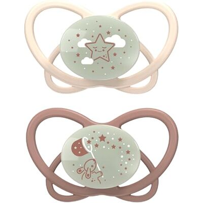 nip Butterfly Night 0-6 maanden 2-pack Stijlvriendelijke, tandvriendelijke babyfopspeen met lichtknop incl. fopspeenbox. Duurzame fopspeen met zachte siliconen zuiger, beige/taupe nip Butterfly Night 0-6 maanden 2-pack Stijlvriendelijke, tandvriendelijke babyfopspeen met lichtknop incl. fopspeenbox. Duurzame fopspeen met zachte siliconen zuiger, beige/taupe