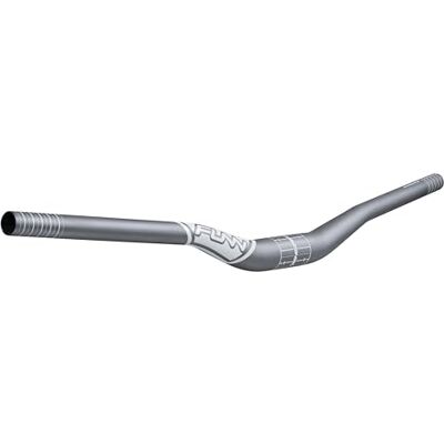 Funn Kingpin Mountain Bike Stuur met Stuurklem 35mm en Breedte 785mm, Sterk en Lichtgewicht Legering Riser Stuur voor MTB, BMX en Racefiets, Stijging 30mm (Grijs) Funn Kingpin Mountain Bike Stuur met Stuurklem 35mm en Breedte 785mm, Sterk en Lichtgewicht Legering Riser Stuur voor MTB, BMX en Racefiets, Stijging 30mm (Grijs)