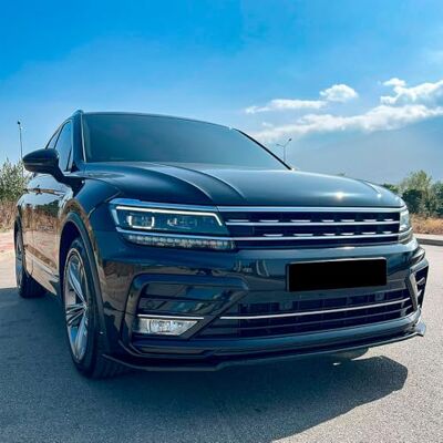 ONEWAY AUTO ACCESSORIES Oneway Voorspoilerlip compatibel met Volkswagen Tiguan II R-Line 2016-2020 incl. Allspace Glanzend zwart ONEWAY AUTO ACCESSORIES Oneway Voorspoilerlip compatibel met Volkswagen Tiguan II R-Line 2016-2020 incl. Allspace Glanzend zwart
