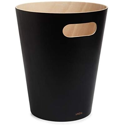 Umbra Woodrow Prullenbak Met Handgrepen, 7,5L, Zwart/naturel Beukenhout, open duurzaam ontwerp, eenvoudig te verplaatsen, geschikt voor kleine ruimtes Umbra Woodrow Prullenbak Met Handgrepen, 7,5L, Zwart/naturel Beukenhout, open duurzaam ontwerp, eenvoudig te verplaatsen, geschikt voor kleine ruimtes