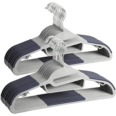 Finnhomy Heavy Duty 50-pack plastic hangers, duurzame kledinghangers met antislip pads, ruimtebesparende Easy Slide Organizer voor slaapkamer kast, geweldig voor shirts, broeken, sjaals, sterk genoeg voor jas Finnhomy Heavy Duty 50-pack plastic hangers, duurzame kledinghangers met antislip pads, ruimtebesparende Easy Slide Organizer voor slaapkamer kast, geweldig voor shirts, broeken, sjaals, sterk genoeg voor jas