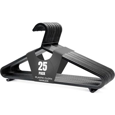 PRAIMA K-Mart 25 stuks plastic kleerhangers voor volwassenen, zwarte kleur sterke kleerhangers voor kast, ruimtebesparende hangers met pak broek broekstang en riemhaken (zwart, 25 stuks) PRAIMA K-Mart 25 stuks plastic kleerhangers voor volwassenen, zwarte kleur sterke kleerhangers voor kast, ruimtebesparende hangers met pak broek broekstang en riemhaken (zwart, 25 stuks)