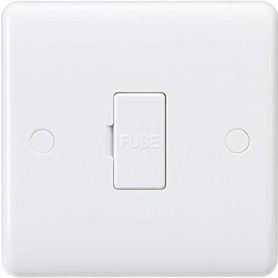 Knightsbridge CU6000 gebogen rand 13 A gesmolten sporeneenheid, 230 V, wit Knightsbridge CU6000 gebogen rand 13 A gesmolten sporeneenheid, 230 V, wit