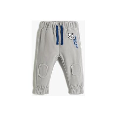 Koton Babyboys Fleece Jogger Trekkoord Applique Detail Tiger bedrukte sweatpants, grijs (026), 6-9 Monate Koton Babyboys Fleece Jogger Trekkoord Applique Detail Tiger bedrukte sweatpants, grijs (026), 6-9 Monate