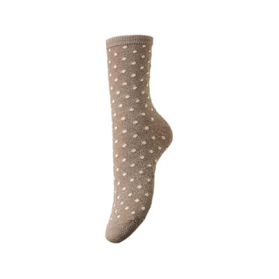 PIECES dames sokken 1-pack Dots Vrolijke en leuke dames sokken met stippel print Kleur: Beige/Wit, Maat: Onesize Wit PIECES dames sokken 1-pack Dots Vrolijke en leuke dames sokken met stippel print Kleur: Beige/Wit, Maat: Onesize Wit