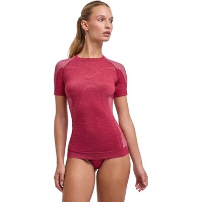 FALKE Dames Top van onderlaag Wool-Tech Light W S/s Ts wol functioneel materiaal sneldrogend 1 stuk, Rood Ruby 8830, L FALKE Dames Top van onderlaag Wool-Tech Light W S/s Ts wol functioneel materiaal sneldrogend 1 stuk, Rood Ruby 8830, L