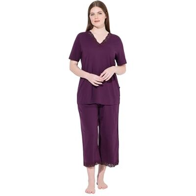 Ulla Popken damespyjama, grote maten, plussize pyjama, geperforeerd borduurwerk, halve mouwen, modalmix, druivenrood, 42-44 Ulla Popken damespyjama, grote maten, plussize pyjama, geperforeerd borduurwerk, halve mouwen, modalmix, druivenrood, 42-44