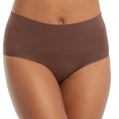 Spanx Shapewear voor dames Everday Shaping Tummy Control Slip, Naked 4.0, L Spanx Shapewear voor dames Everday Shaping Tummy Control Slip, Naked 4.0, L