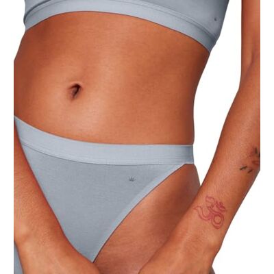 Triumph Smart Natural Brazilian damesstring, Eggshell Blue, 1, Eggshell Blue, 36 Triumph Smart Natural Brazilian damesstring, Eggshell Blue, 1, Eggshell Blue, 36