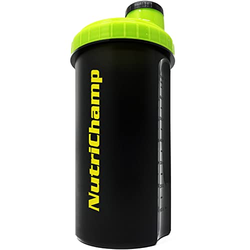 Nutrichamp Protein Shaker met schroefdop, 700 ml, incl. eiwitbibel met recepten, eiwitshaker, BPA-vrij en lekvrij, fitnessshaker voor klontervrije eiwitshakes en sportdranken