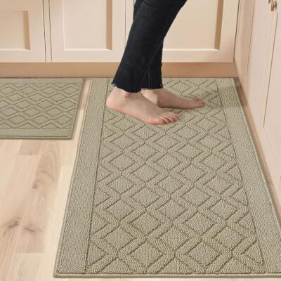 COSY HOMEER 48x20 Inch/30X20 Inch Keuken Tapijt Matten Gemaakt van 100% Polypropyleen 2 Stuks Zachte Keuken Mat Gespecialiseerd in Anti Glad En Machine Wasbaar voor Thuis Keuken, Beige COSY HOMEER 48x20 Inch/30X20 Inch Keuken Tapijt Matten Gemaakt van 100% Polypropyleen 2 Stuks Zachte Keuken Mat Gespecialiseerd in Anti Glad En Machine Wasbaar voor Thuis Keuken, Beige