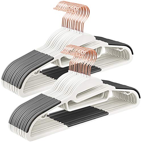 SONGMICS 30-pack kleerhangers, kunststof pakhangers, Heavy-Duty, S-vormige opening, antislip, ruimtebesparend, 0,5 cm dik, 360 ° roségoud draaibare haak, 41,5 cm breed, wit en grijs CRP043W01