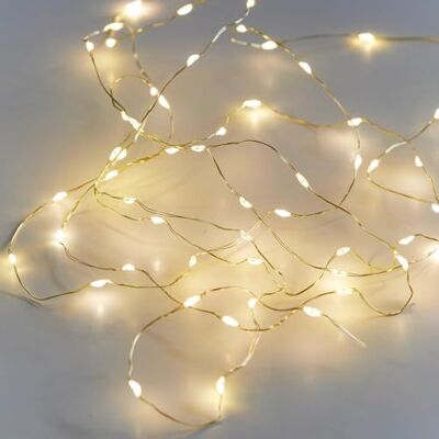 Talking Tables Batterij-aangedreven led-lichtslingers voor gebruik binnenshuis met gouddraad Kerst tafeldecoraties, bruiloft, Valentijnsdag, verlovingsfeest, jubileum- 60 bollen 3m Talking Tables Batterij-aangedreven led-lichtslingers voor gebruik binnenshuis met gouddraad Kerst tafeldecoraties, bruiloft, Valentijnsdag, verlovingsfeest, jubileum- 60 bollen 3m