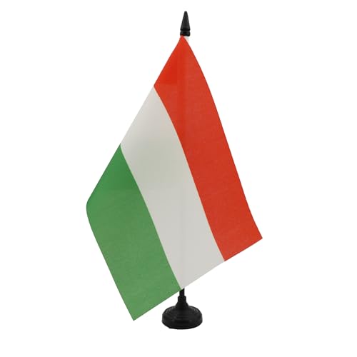 AZ FLAG Hongarije Tafelvlag 14x21 cm Hongaarse Bureauvlag 21 x 14 cm Zwarte plastic stok en voet