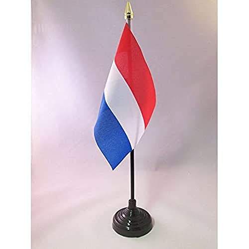 AZ FLAG Nederlandse Tafelvlag 15x10 cm Nederlandse Bureaivlag 15 x 10 cm gouden speerblad