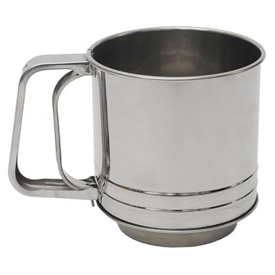 Lily cook , KP5746, Ergonomic stainless steel flour sieve, ideal for baking and cooking, easy to clean, elegant design, dimensions 11 x 10 cm, silver color Lily cook , KP5746, Ergonomic stainless steel flour sieve, ideal for baking and cooking, easy to clean, elegant design, dimensions 11 x 10 cm, silver color