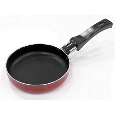 FACKELMANN Mini-pan met antiaanbaklaag voor het braden van eieren, voor het maken van pannenkoeken of ovenschotels van omeletten, aluminium met teflon coating en bakelieten handvat, verschillende FACKELMANN Mini-pan met antiaanbaklaag voor het braden van eieren, voor het maken van pannenkoeken of ovenschotels van omeletten, aluminium met teflon coating en bakelieten handvat, verschillende