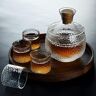 MATTUI Keramische Sake Set, Sake Set, Japanse Sake Pot, Sake Cup, Transparant Modern Glas, Gebruikt voor Thuisfeesten en Geweldige Geschenken, 4 Sake Cups + 1 Sake Pot + 1 Vessel