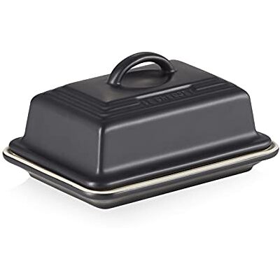 Le Creuset Botervloot van aardewerk, 900 gram, 17 x 12,5 x 9 cm, matzwart Le Creuset Botervloot van aardewerk, 900 gram, 17 x 12,5 x 9 cm, matzwart