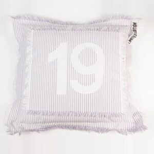 Mood collection Mood collectie 19 Nummer Gedrukt Standaard Kussen, 50 x 50 cm, Polyester, Paars, One Size Mood collection Mood collectie 19 Nummer Gedrukt Standaard Kussen, 50 x 50 cm, Polyester, Paars, One Size