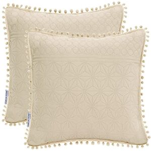 AmeliaHome 2 kussenslopen met pompons tweezijdig ultrasoon stiksel 45 x 45 cm Meadore Beige AmeliaHome 2 kussenslopen met pompons tweezijdig ultrasoon stiksel 45 x 45 cm Meadore Beige