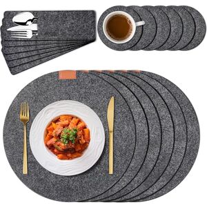 Cheerhom Placemat van vilt, set van 18, 6 placemats, afwasbaar, antislip, hittebestendig, placemats met 6 onderzetters, 6 bestekzakken voor keuken en eettafel (rond) Cheerhom Placemat van vilt, set van 18, 6 placemats, afwasbaar, antislip, hittebestendig, placemats met 6 onderzetters, 6 bestekzakken voor keuken en eettafel (rond)