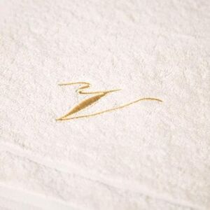 Caleffi Beige Geborduurd Badhanddoek Caleffi Beige Geborduurd Badhanddoek