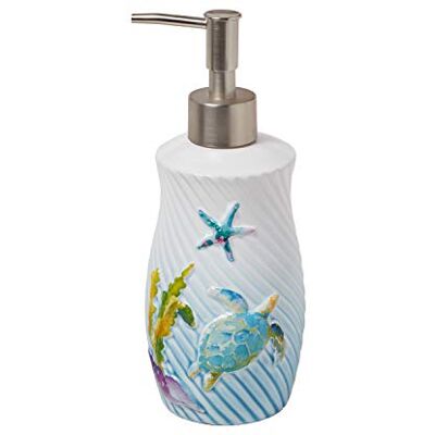 SKL Home Watercolor Ocean Bath Towe SKL Home Watercolor Ocean Bath Towe
