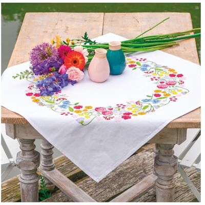 Vervaco Borduurpakket Voorbedrukt Tafelkleed Borduurwerk Kit BLOEMENSYMFONIE Borduurwerk Set 72 x 72 cm Tafellinnen Decor Handwerken Pakket Knutselen voor Volwassenen Creatief Cadeau Vervaco Borduurpakket Voorbedrukt Tafelkleed Borduurwerk Kit BLOEMENSYMFONIE Borduurwerk Set 72 x 72 cm Tafellinnen Decor Handwerken Pakket Knutselen voor Volwassenen Creatief Cadeau
