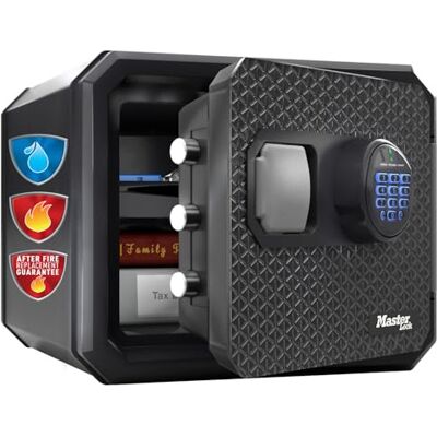 Master Lock gecertificeerde brandwerende en waterdichte kluis, 23L, 417 x 348 x 478 mm, digitale combinatie met verlicht toetsenbord, voor thuis en professionals Master Lock gecertificeerde brandwerende en waterdichte kluis, 23L, 417 x 348 x 478 mm, digitale combinatie met verlicht toetsenbord, voor thuis en professionals