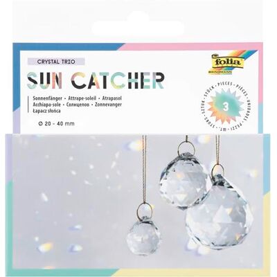 folia 23849 Sun Catcher CRYSTAL TRIO, 3 glazen zonnevangers incl. 16 m metallic garen in goud, Ø 2, 3 en 4 cm kristallen om op te hangen folia 23849 Sun Catcher CRYSTAL TRIO, 3 glazen zonnevangers incl. 16 m metallic garen in goud, Ø 2, 3 en 4 cm kristallen om op te hangen