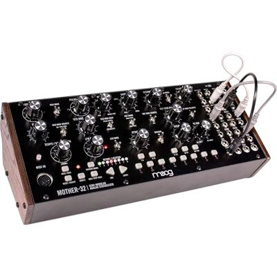 MOOG Mother‑32 Semi‑Modulaire Analoge Synthesizer Eurorack‑Synth met 32‑Step Sequencer, Vc‑Oscillator en Ladderfilter, MIDI‑In, Uitgebreide Patchbay, CV‑Aansluitingen MOOG Mother‑32 Semi‑Modulaire Analoge Synthesizer Eurorack‑Synth met 32‑Step Sequencer, Vc‑Oscillator en Ladderfilter, MIDI‑In, Uitgebreide Patchbay, CV‑Aansluitingen