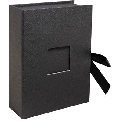 Exacompta Ref. 77601E OfficeByMe fotohoes zwart gestructureerd papier venster voor gepersonaliseerde etikettering lintsluiting voor het opbergen van foto's of kaarten tot 13x18 cm Exacompta Ref. 77601E OfficeByMe fotohoes zwart gestructureerd papier venster voor gepersonaliseerde etikettering lintsluiting voor het opbergen van foto's of kaarten tot 13x18 cm