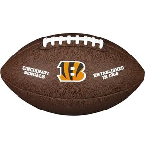 Wilson NFL Team Logo Football - Officiële Maat, Synthetisch Leder Wilson NFL Team Logo Football - Officiële Maat, Synthetisch Leder