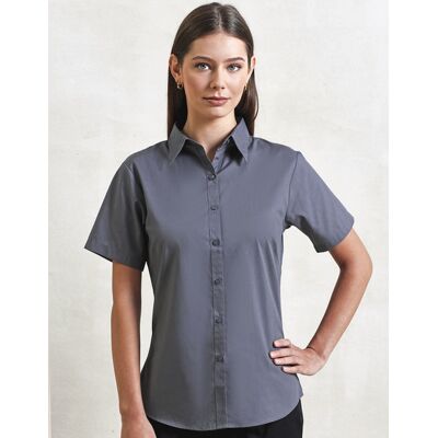 Premier Workwear PW302 Women´s Poplin Short Sleeve Blouse - Blauw Premier Workwear PW302 Women´s Poplin Short Sleeve Blouse - Blauw