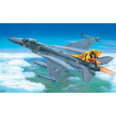 Italeri 1/72 F-16 A/B Fighting Falcon Italeri 1/72 F-16 A/B Fighting Falcon