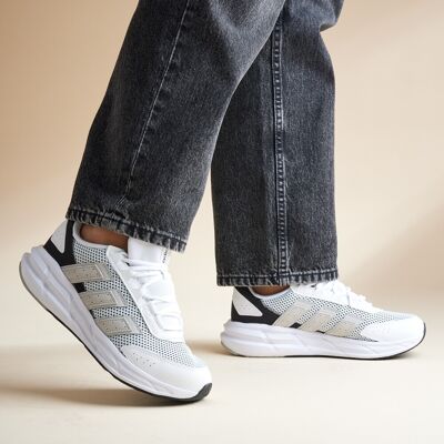Adidas Astrastar Sneakers wit Textiel Wit 43 1/3 male Adidas Astrastar Sneakers wit Textiel Wit 43 1/3 male