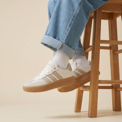 Adidas Barreda XLG Sneakers wit Wit 41 1/3,37 1/3,39 1/3 female Adidas Barreda XLG Sneakers wit Wit 41 1/3,37 1/3,39 1/3 female