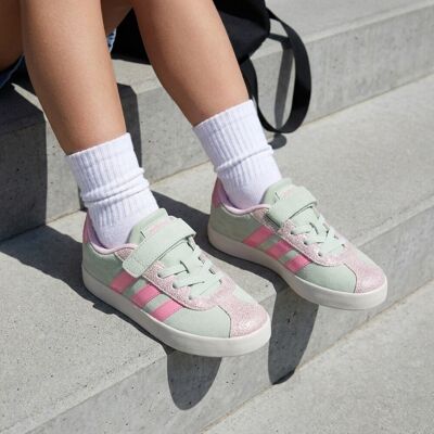 Adidas VL Court 3.0 Sneakers groen Leer Groen 28,30,32,35,34,33,29,31 Vrouwelijk Adidas VL Court 3.0 Sneakers groen Leer Groen 28,30,32,35,34,33,29,31 Vrouwelijk