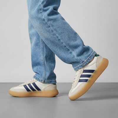Adidas Barreda Sneakers beige Suede Beige 36,37 1/3,38 male Adidas Barreda Sneakers beige Suede Beige 36,37 1/3,38 male