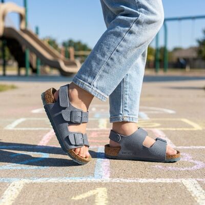 Birkenstock Milano basalt blauw Birko-Flor Blauw 24,25,26,27,28,29,30,32 male Birkenstock Milano basalt blauw Birko-Flor Blauw 24,25,26,27,28,29,30,32 male