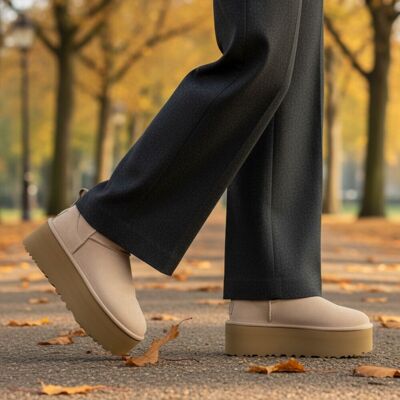 UGG UGG Classic Ultra Mini Platform Boots beige Beige 42 Dames UGG UGG Classic Ultra Mini Platform Boots beige Beige 42 Dames