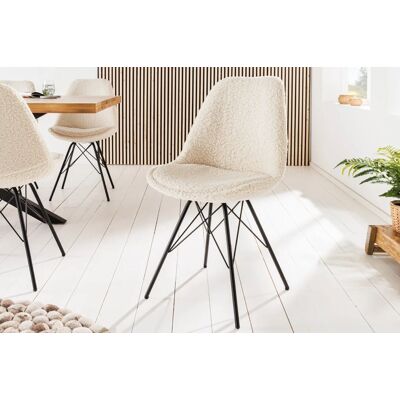Stoel creme bouclé zwarte poten Stoel creme bouclé zwarte poten