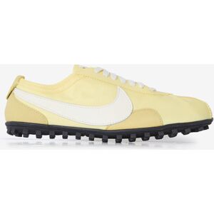 Schoenen Nike Moon Shoe Geel/wit Dames 39 Schoenen Nike Moon Shoe Geel/wit Dames 39
