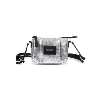 Marc Jacobsvoor meisjes. W60836 Zilver metallic schouderriem (OSFA), Casual, Polyurethaan, kinderkleding Marc Jacobsvoor meisjes. W60836 Zilver metallic schouderriem (OSFA), Casual, Polyurethaan, kinderkleding
