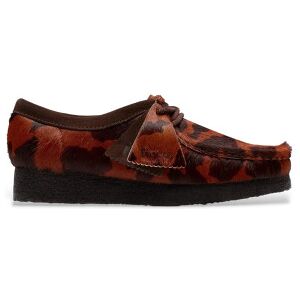 Clarksvoor vrouwen. 26183072 Wallabee schoenen met bruine koeienprint (39.5), Plat, Veters, Casual, Dierenprint Clarksvoor vrouwen. 26183072 Wallabee schoenen met bruine koeienprint (39.5), Plat, Veters, Casual, Dierenprint