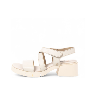 Artvoor vrouwen. 1206211ZZ003_020 Leren sandalen 2062 Varsovia beige (37), Leer, 5 tot 8 cm, Klittenband, Casual Artvoor vrouwen. 1206211ZZ003_020 Leren sandalen 2062 Varsovia beige (37), Leer, 5 tot 8 cm, Klittenband, Casual